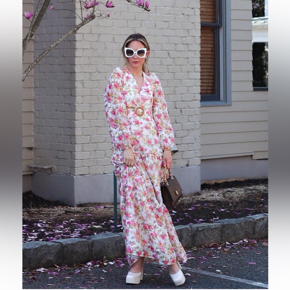 NWT GIANNI BINI Lillian Floral Print Long Sleeve Deep V-Neck Cut-Out Tiered dres - Picture 2 of 10